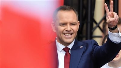 عاجل| كارول نافروتسكي يتصدر جولة الإعادة في الانتخابات الرئاسية البولندية بنسبة 51%