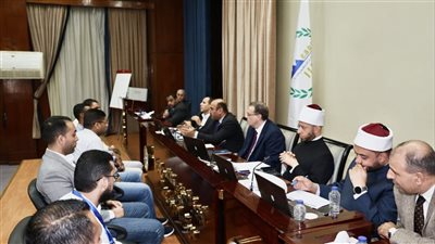 وزير الأوقاف ورئيس التنظيم يتفقدان اختبارات تعيين الأئمة والخطباء