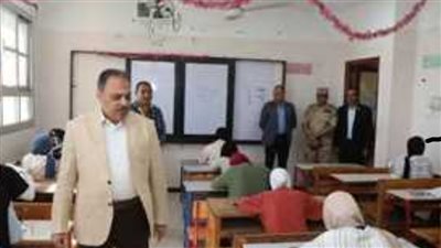 طلاب الشهادة الإعدادية بالشرقية يؤدون امتحان اللغة الأجنبية