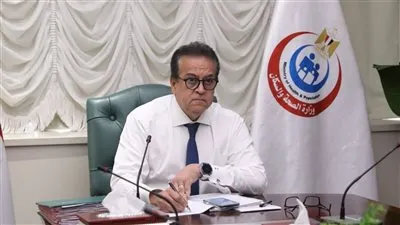 خالد عبدالغفار يؤكد ضرورة التشديد في مراقبة تداول الأدوية داخل السوق المصري
