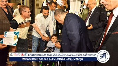 محافظ أسيوط يشهد احتفالية كبرى لتوزيع هدية الرئيس على الأيتام وأسرهم بمنفلوط 