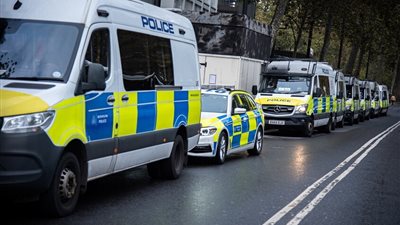 محاكمة 3 إيرانيين في بريطانيا بتهمة مساعدة مخابرات طهران