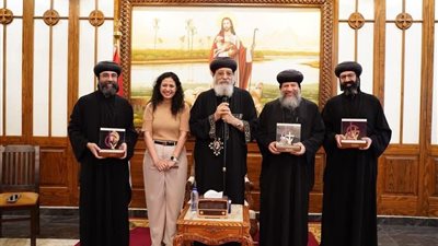 البابا تواضروس الثاني يستقبل خدام منظمة HOPE 