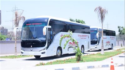 وزير قطاع الأعمال يتفقد “النصر للسيارات” ويشهد تسليم دفعة جديدة من الأتوبيسات لجامعة سوهاج