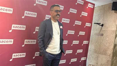 الشاعر محمد رفاعي يحصل على العضوية الدائمة من جمعية المؤلفين والملحنين الفرنسية