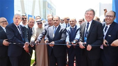 محافظ الشرقية يفتتح توسعات شركة لقاحات بيطرية