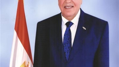 نقيب المعلمين يوجه بمساندة أسرة مدير مدرسة بقنا توفى عقب طابور الصباح اليوم