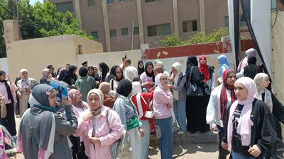 إحالة 4 طلاب إلى التحقيق بسبب أعمال شغب وفوضى داخل لجنة امتحانات بالقليوبية
