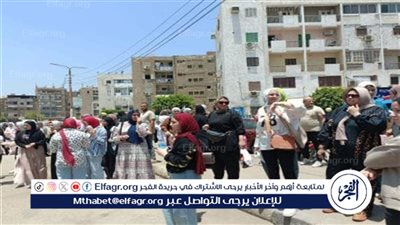 بالإسكندرية.. طلاب الثانوية العامة يتوافدون على اللجان في أولى المواد المضافة للمجموع 