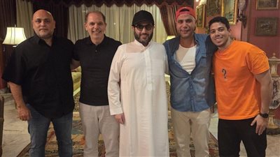 تركي آل الشيخ يطمئن جمهور الزعيم عادل إمام بصورة وحديث عن 