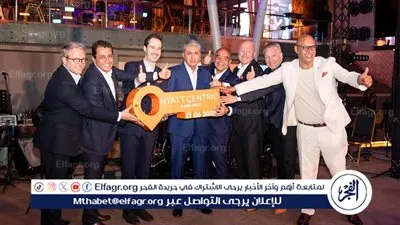 وزير السياحة والآثار يشهد الافتتاح الرسمي لفندق 