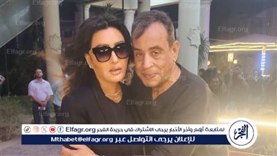 في أول ظهور بعد وفاة شقيقها.. لطيفة تقدم العزاء لصلاح الشرنوبي وتؤجل ألبومها الجديد