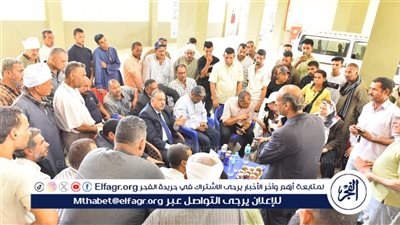محافظ أسيوط يعقد لقاءا مع اهالى مركز الغنايم للاستماع لمطالبهم 