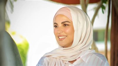 بهذه الطريقه.. درة تروج لدورها في فيلم 