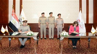 الأكاديمية الطبية العسكرية توقع عقد إتفاق مع الجامعة المصرية الصينية 