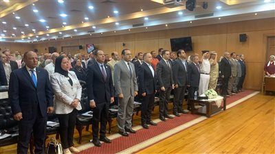 قرارات حاسمة من المجلس التنفيذي ببورسعيد.. إحالة مسئولين للتحقيق وتخصيص أرض جديدة لإسكان الشباب