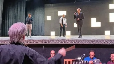 خلال إحتفالية ذكرى 30 يونيه.. تامر عبدالمنعم يشرف على البروفات النهائية في وجود سليم سحاب ولؤي ومصطفى شوقي