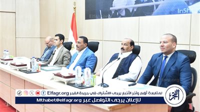 محافظ مطروح يشهد الندوة التثقيفية حول التبرع بالدم