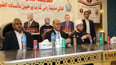 وزيرا العمل والأوقاف يفتتحان ملتقى توظيف في 