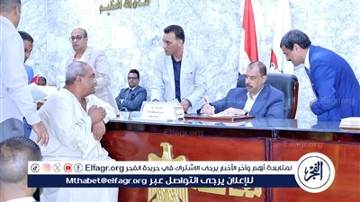 محافظ سوهاج: يعقد اللقاء الجماهيري الأسبوعي للاستماع إلى شكاوى وطلبات المواطنين