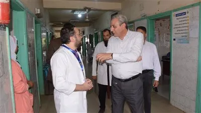 محافظ الغربية يتابع الخدمات في قرية فيشا سليم ويوجه بتحسين الأداء