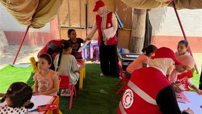 الهلال الأحمر المصري يُطلق قافلة طبية ونفسية شاملة إلى قرية كفر السنابسة بالمنوفية