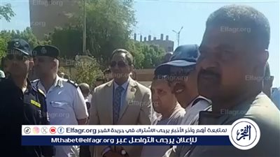 محافظ قنا يتفقد موقع حادث غرق سيارة سقطت من فوق معدية دشنا