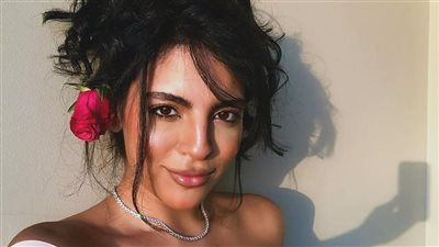 شكلها اتجوزت طارق.. دنيا جمعة تتصدر تريند مواقع التواصل الاجتماعي