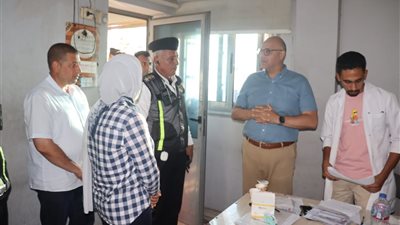 محافظ القليوبية يتابع حملة للكشف تعاطي المخدرات والمخالفات المرورية بعدد من الأكمنة بالمحافظة