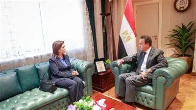 “عبدالغفار” يبحث مع المدير الإقليمي لمنظمة الصحة العالمية تعزيز التعاون الصحي 