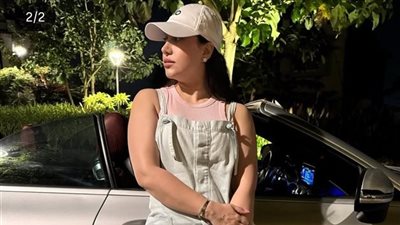 بالصور.. بوسي تتألق بالسلوبيت في أحدث ظهور لها 