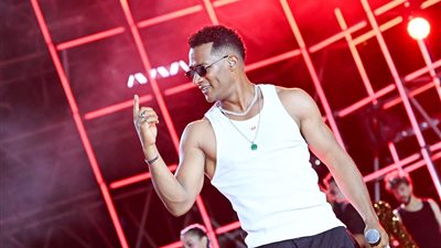 بحضور نجوم الفن.. محمد رمضان يتألق بمهرجان تركواز بالعلمين الجديدة.. وجورج وسوف مفاجأة الخميس القادم