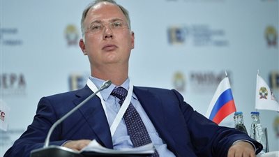  دميترييف: بيروقراطية الاتحاد الأوروبي تدمر قدرته التنافسية