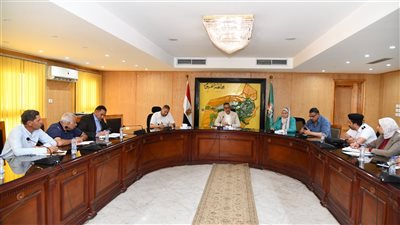 محافظ الفيوم: فتح موسم الصيد ببحيرة قارون لحين إنزال يرقات الجمبري وزريعة الأسماك إليها