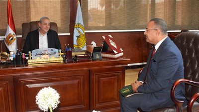 محافظ الغربية يستقبل مدير جهاز المشروعات الجديد ويؤكد: دعمنا مستمر لكل فكرة تبني وطن