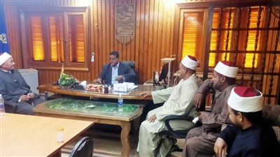  محافظ أسوان يشيد بروح التلاحم بين الجهود الحكومية والمؤسسات الدينية والمجتمعية