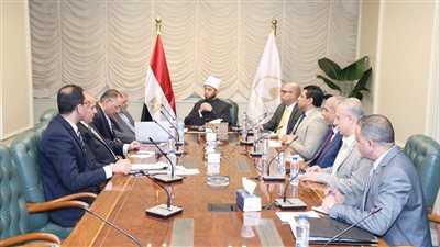 وزير الأوقاف يعقد اجتماعًا مع هيئة الأوقاف لبحث آليات تعظيم الاستفادة من الأعيان الوقفية