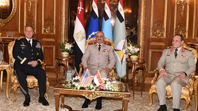  رئيس أركان حرب القوات المسلحة يلتقى قائد القيادة المركزية الأمريكية