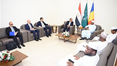 وزير الخارجية يتوقف في نجامينا للقاء نظيره الاتشادي