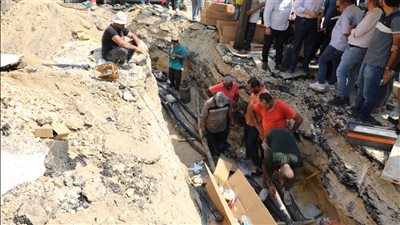 استمرار إصلاح كابلات كهرباء محطة جزيرة الدهب وضخ المياه جزئيا