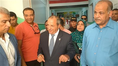 محافظ بورسعيد يتفقد استعدادات لجان انتخابات مجلس الشيوخ 2025