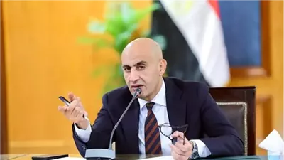 وزير التعليم يكشف حقيقت تسليم الكتب بدفع المصروفات الدراسية