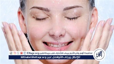 العناية بالبشرة الدهنية في فصل الصيف: دليلك الكامل لبشرة صحية ونضرة