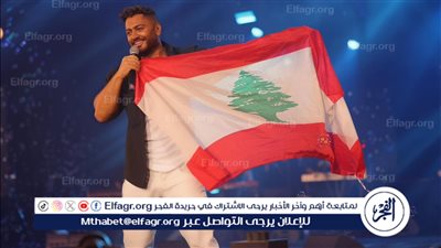 تامر حسني يطمئن جمهوره بعد إصابة بسيطة في ذراعه أثناء ممارسة الرياضة