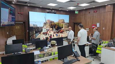 محافظ القليوبية يتابع أعمال وضع السور الخرساني بمحيط مترو الأنفاق بشبرا الخيمة