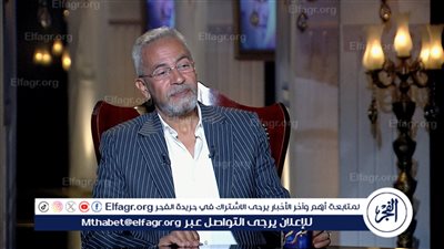 صبري فواز يطالب بإنصاف تمثال نجيب محفوظ
