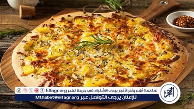 طريقة عمل البيتزا بالبطاطس بدلًا من العجينة.. وصفة لذيذة وصحية