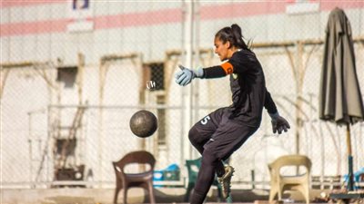 من مدافعة إلى حارسة.. تغريد الشحات تفتح قلبها لـ«الفجر»: هدفي حماية عرين منتخب مصر.. ولن أكتفي بالتألق مع المقاولون