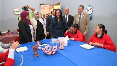 وزيرة التضامن الاجتماعي تزور دار رعاية التثقيف الفكري للفتيات بحلوان