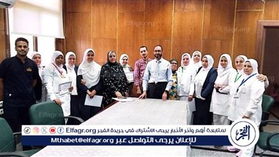 إصابات أسيوط تكرم عددا من التمريض والعاملين تقديرا لجهودهم وتفانيهم في العمل